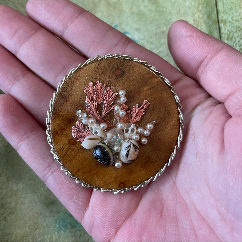 Antique Brooch Burled Wood Look with Seashells & Foliage
